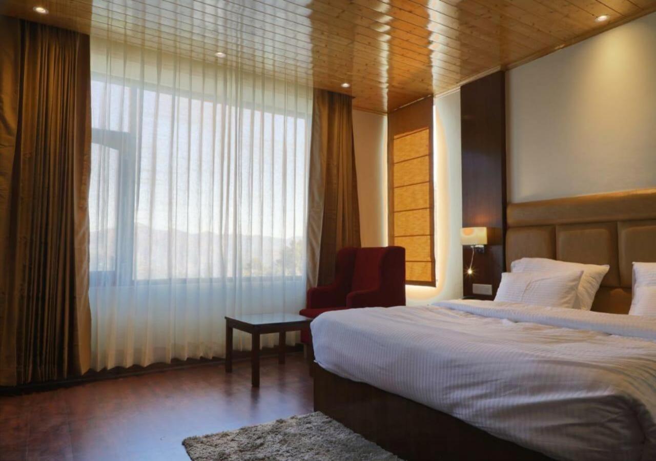 The Alpine Retreat Hotel Shimla Exterior foto